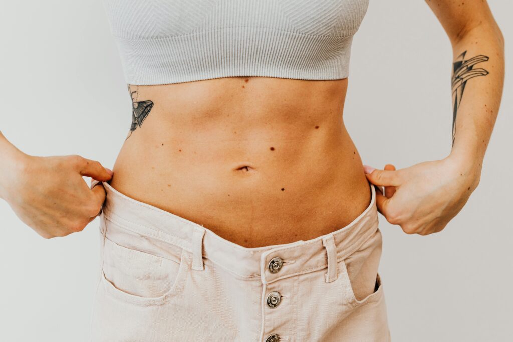femme ventre plat